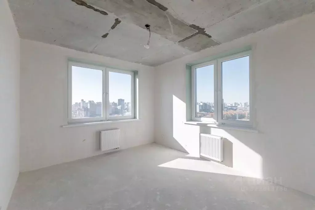 3-к кв. Свердловская область, Екатеринбург ул. Молодогвардейцев, 1 ... - Фото 1