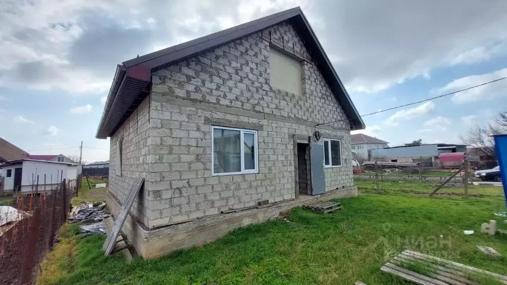 Дом в Краснодарский край, Темрюк Родник ДНТ, ул. Северная (117 м) - Фото 0