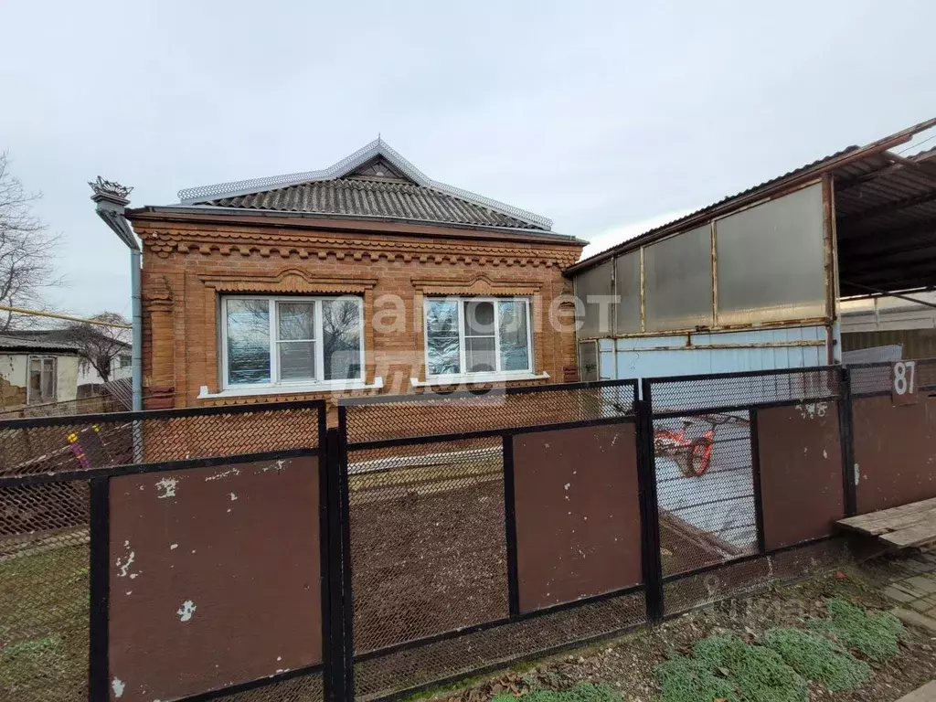 Дом в Краснодарский край, Динская ст-ца ул. Кирпичная, 87 (200 м) - Фото 2