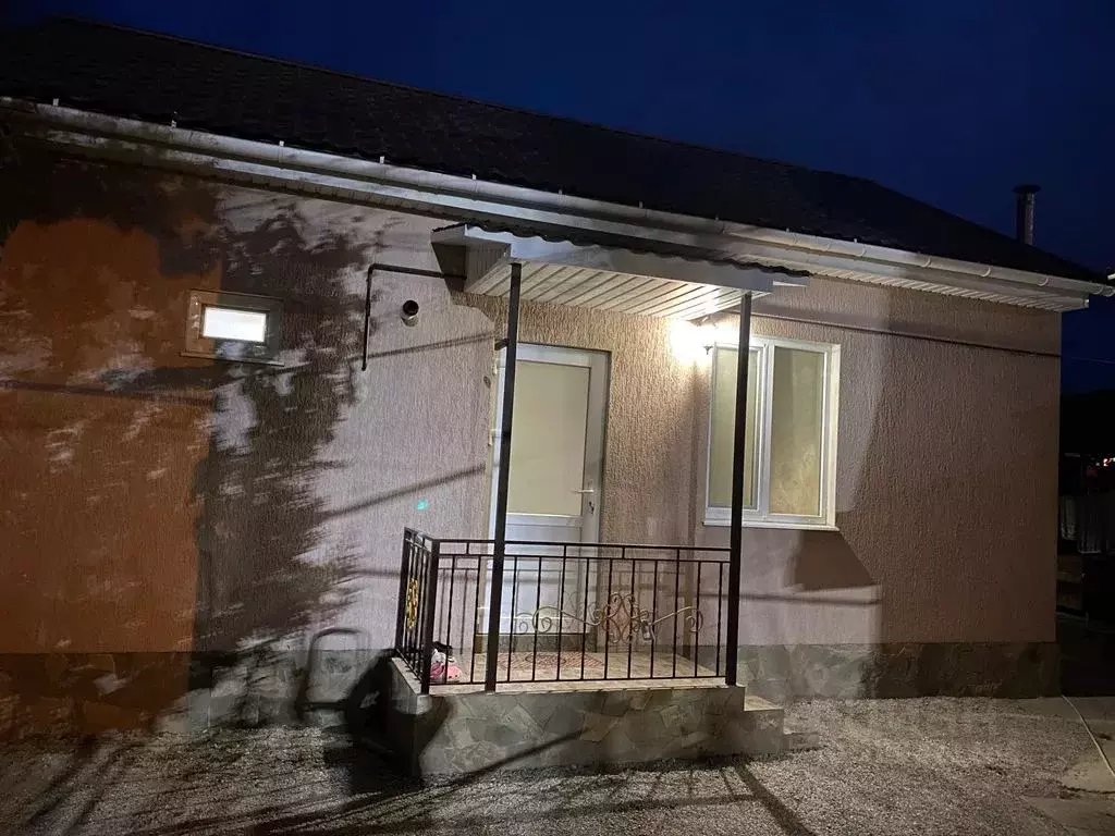 Дом в Крым, Судак ул. Ашик-Умера, 2 (50 м) - Фото 1
