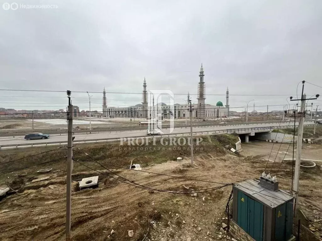 2-комнатная квартира: Махачкала, 9-я Акгёльная улица, 11 (70 м) - Фото 0