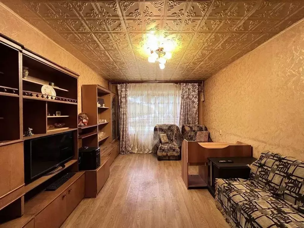 3-к кв. Белгородская область, Старый Оскол Солнечный мкр, 1 (62.7 м) - Фото 0