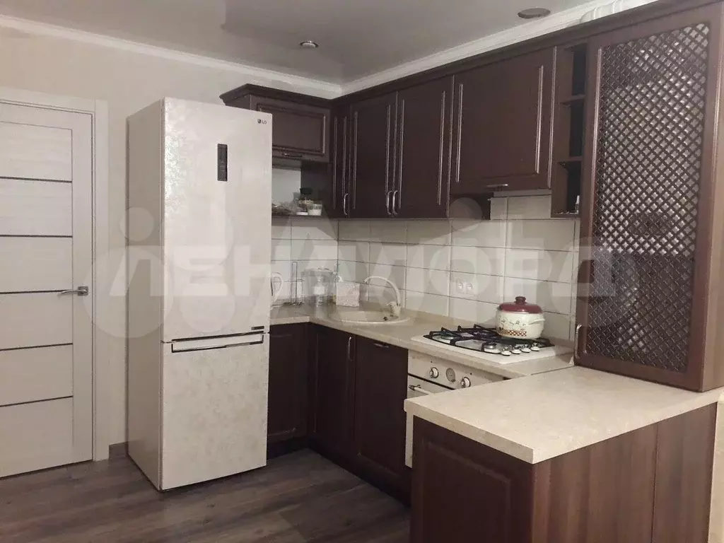 3-к. квартира, 68 м, 3/3 эт. - Фото 1