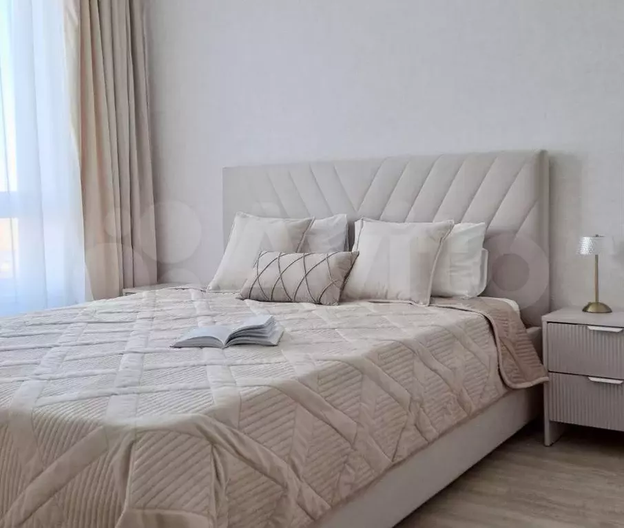 2-к. квартира, 40 м, 22/32 эт. - Фото 0