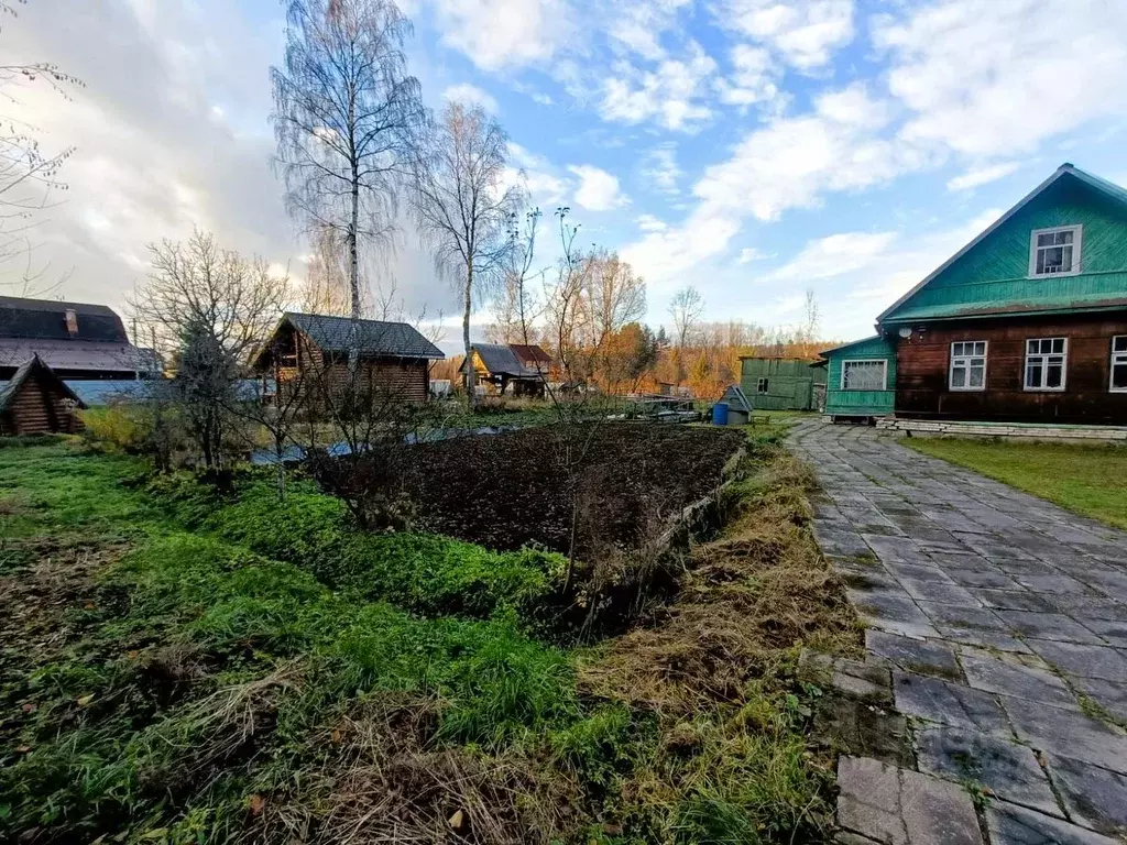 Участок в Ленинградская область, Гатчинский район, Вырица городской ... - Фото 1