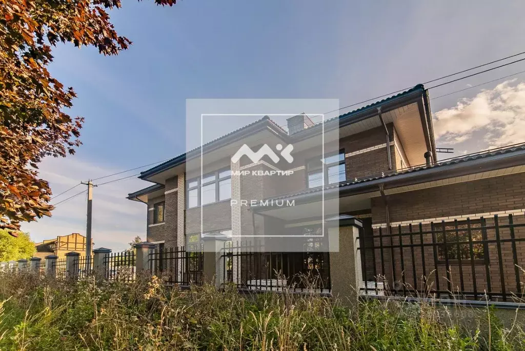 Дом в Санкт-Петербург пос. Стрельна, ул. Достоевского, 2с1 (438 м) - Фото 1