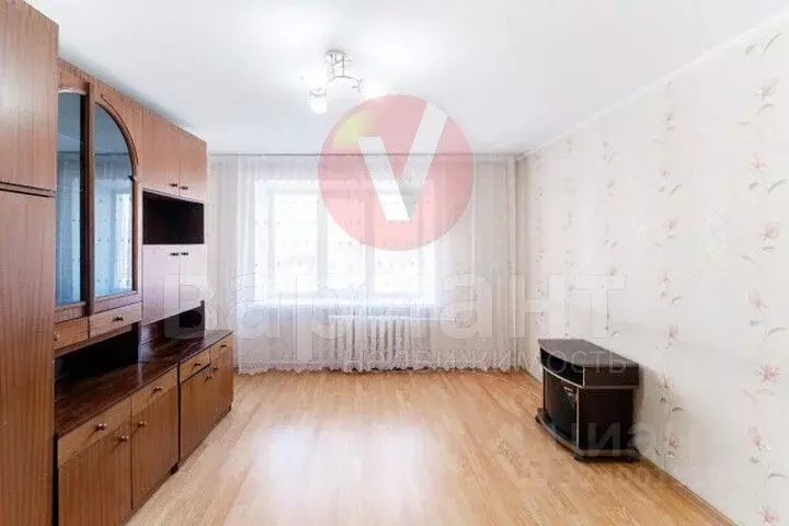 3-к кв. Омская область, Омск ул. 3-я Железнодорожная, 11 (72.0 м) - Фото 0