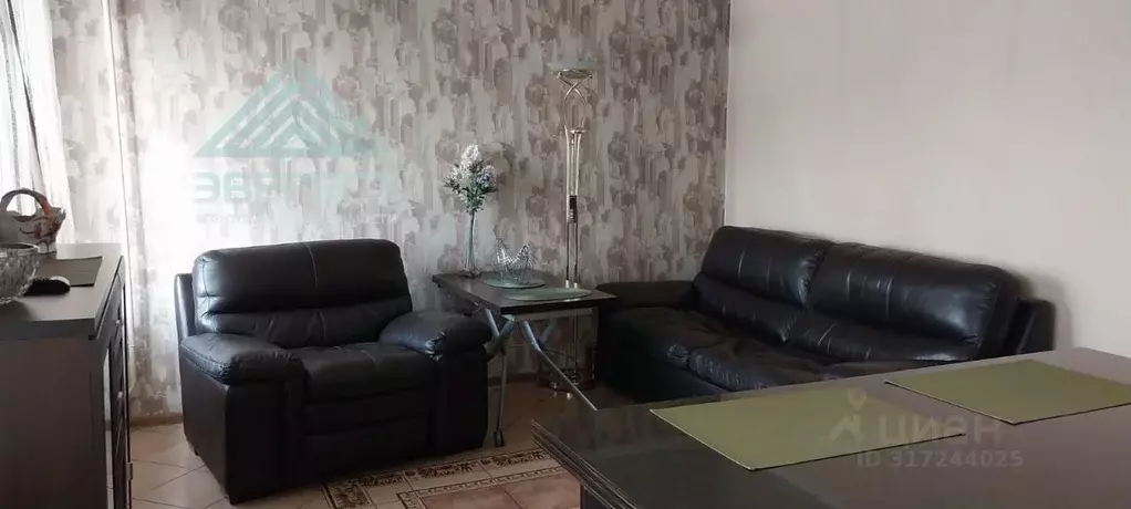 2-к кв. Хакасия, Абакан ул. Щетинкина, 29 (60.5 м) - Фото 1