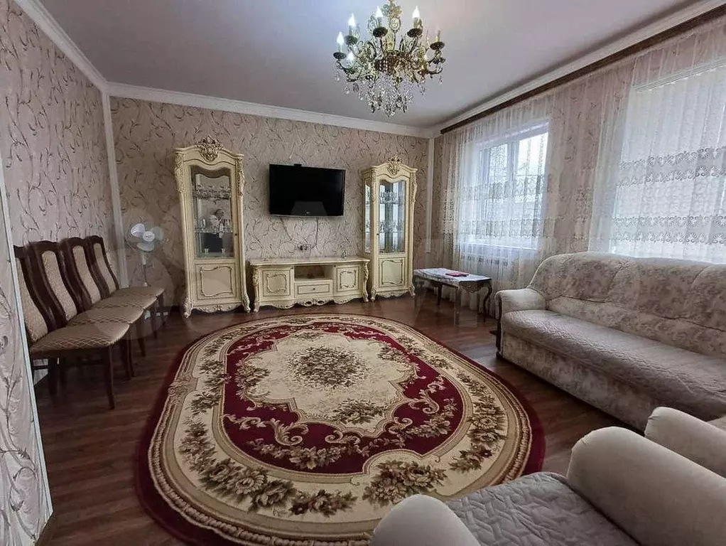 Дом 400 м на участке 3 сот. - Фото 1