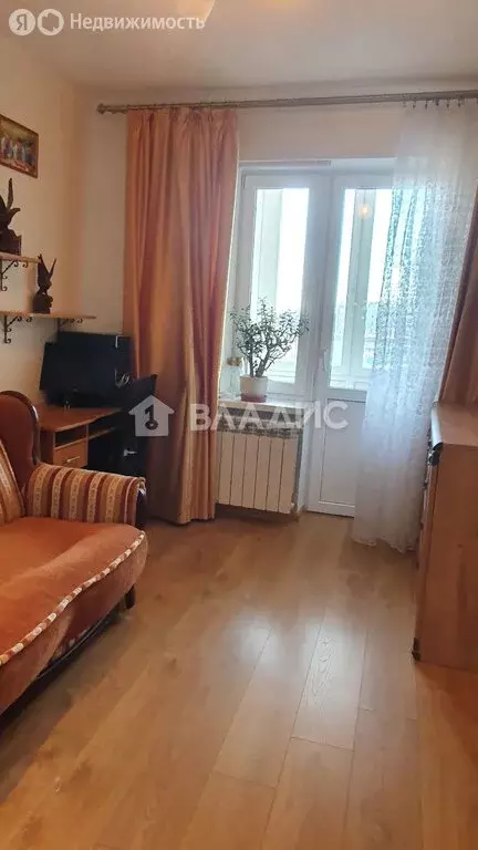 3-комнатная квартира: Калининград, улица Гайдара, 102 (82 м) - Фото 1