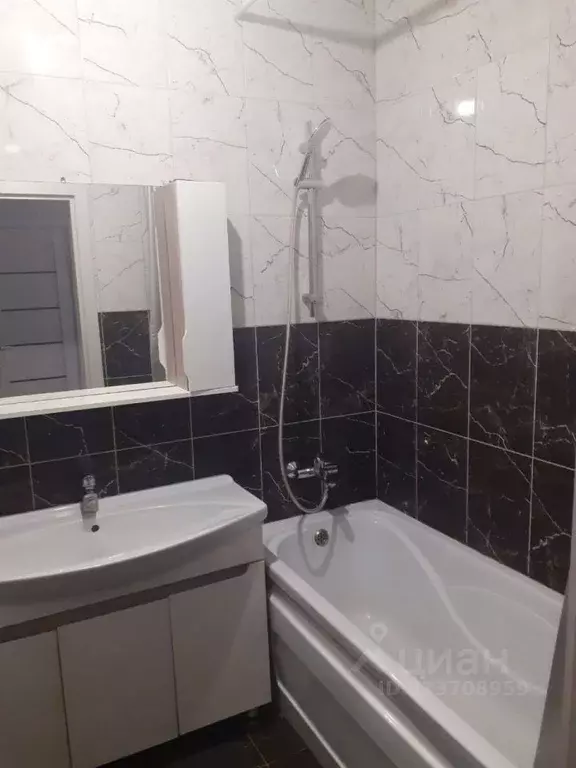 2-к кв. Московская область, Королев ул. Академика Легостаева, 8 (47.7 ... - Фото 1