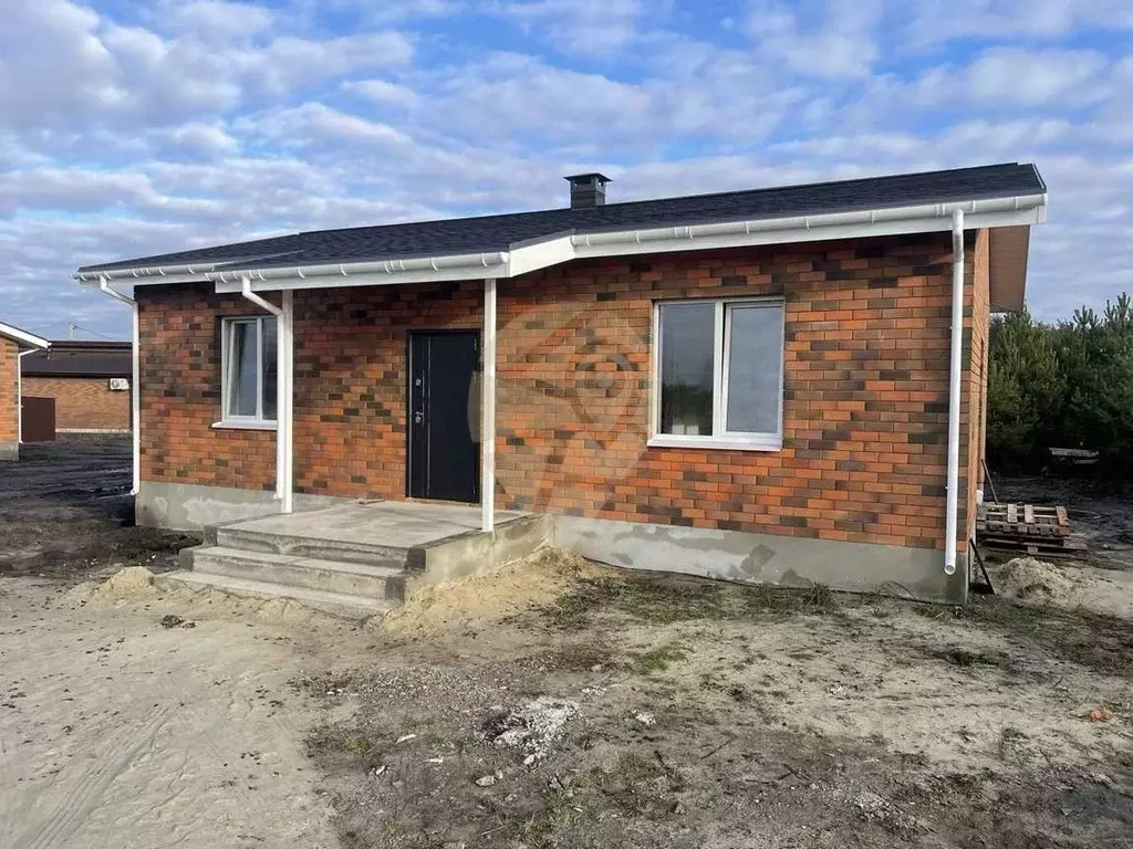 Коттедж в Белгородская область, Старооскольский городской округ, с. ... - Фото 1