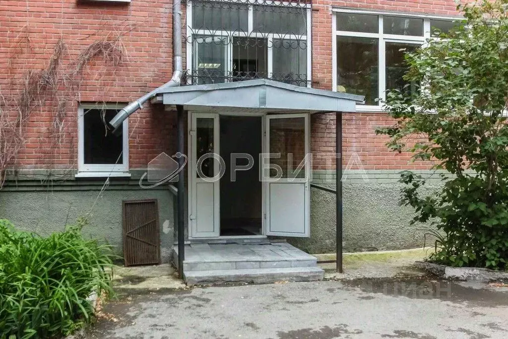 3-к кв. Тюменская область, Тюмень ул. Володарского, 9к1 (137.8 м) - Фото 0
