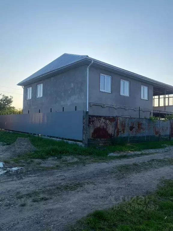 Дом в Краснодарский край, Тимашевский район, Дербентское с/пос, Мирный ... - Фото 2