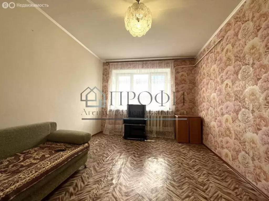 2-комнатная квартира: Новый Оскол, Дорожная улица, 3Б (50 м) - Фото 1