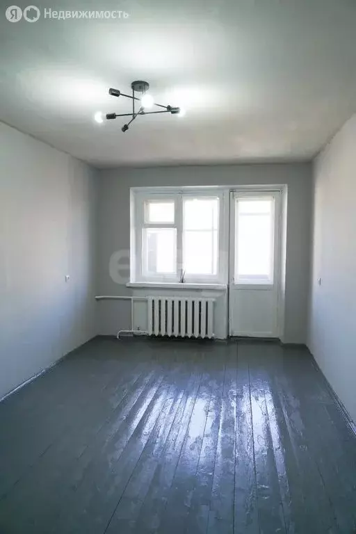 3-комнатная квартира: Тверь, улица Горького, 35 (64 м) - Фото 1