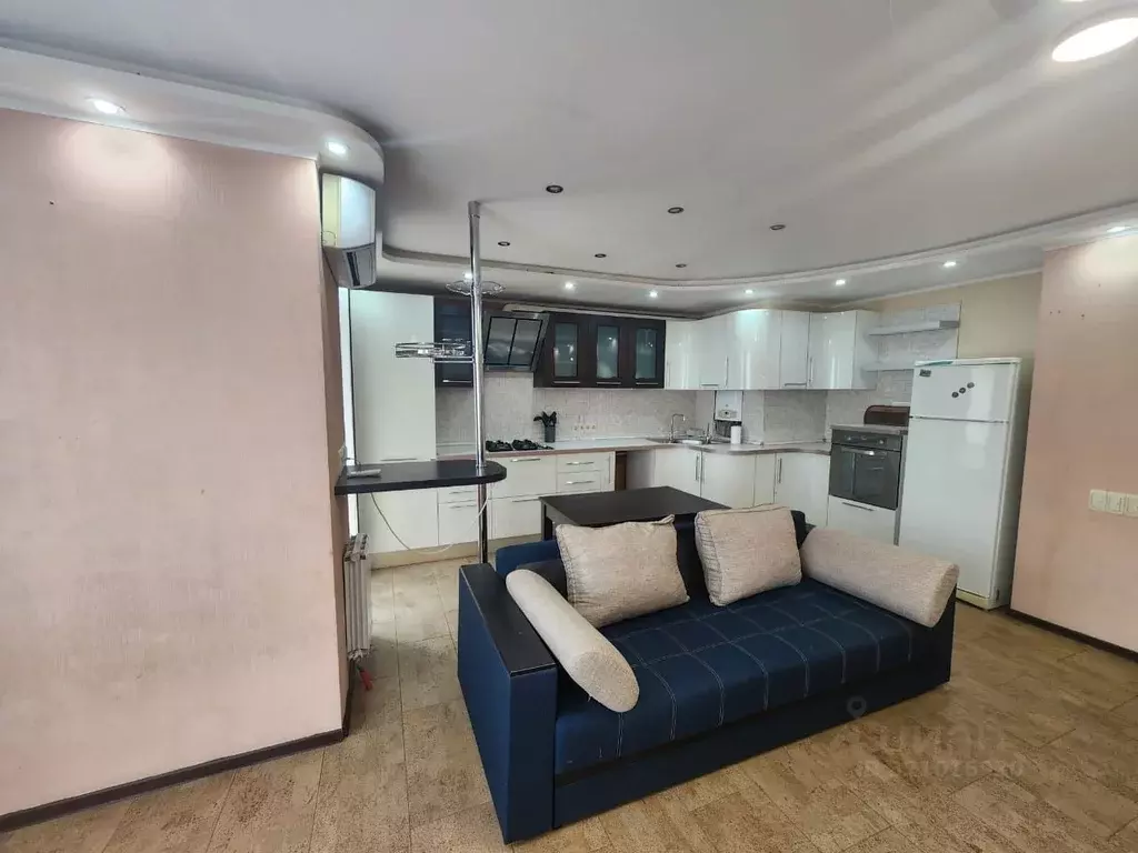 3-к кв. Саратовская область, Саратов Лунная ул., 46 (66.0 м) - Фото 0