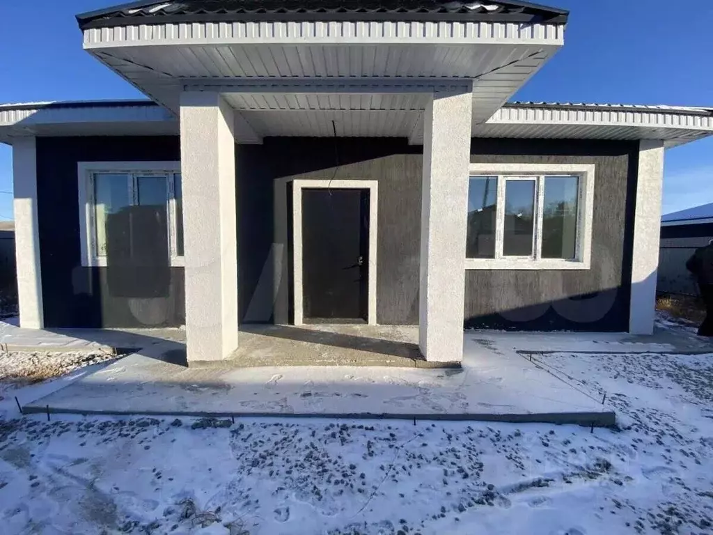 Дом в Челябинская область, Сосновский муниципальный округ, с. ... - Фото 1