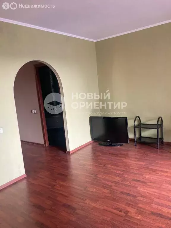 1-комнатная квартира: Екатеринбург, улица Академика Бардина, 48А (53.6 ... - Фото 0