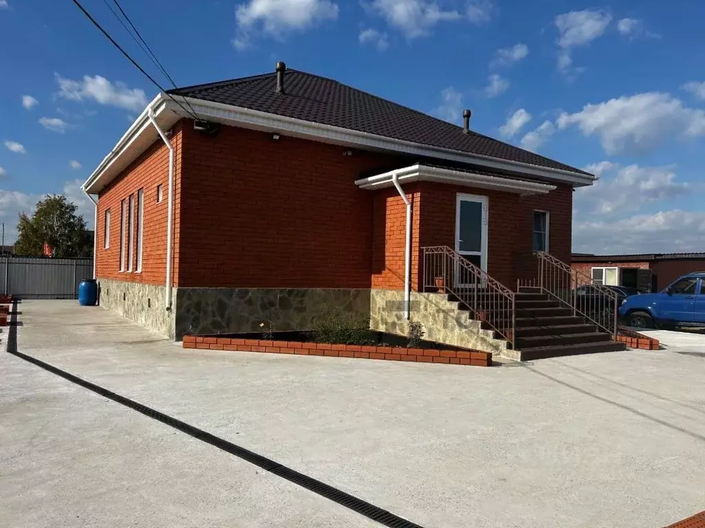 Дом в Челябинская область, Копейск Беломорский пер., 22 (129 м) - Фото 1