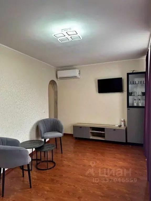 Комната Ленинградская область, Тихвин 4-й мкр, 7 (45.0 м) - Фото 2