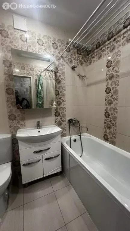 1-комнатная квартира: Сыктывкар, улица Морозова, 200 (39 м) - Фото 1