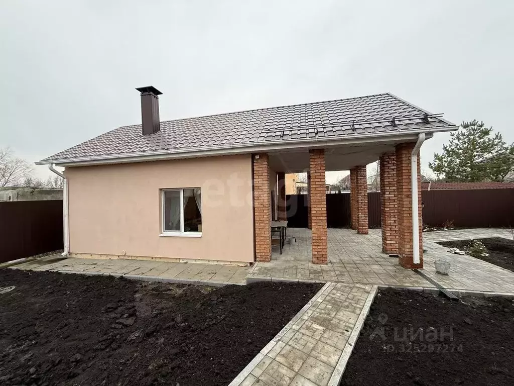 Дом в Саратовская область, Энгельсский район, Красноярское ... - Фото 1