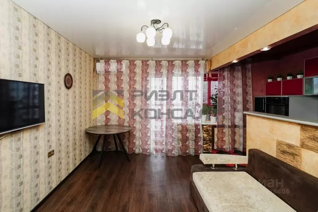 2-к кв. Омская область, Омск ул. Малиновского, 19к1 (60.7 м) - Фото 1