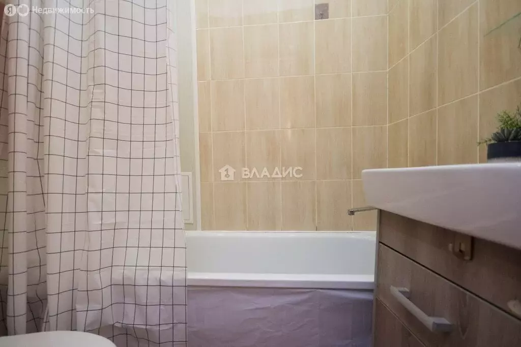 1-комнатная квартира: Балаково, Вокзальная улица, 13А (31 м) - Фото 0