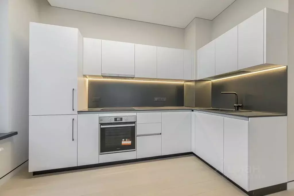 3-к кв. Москва ул. Василия Ланового, 7с1 (83.0 м) - Фото 1