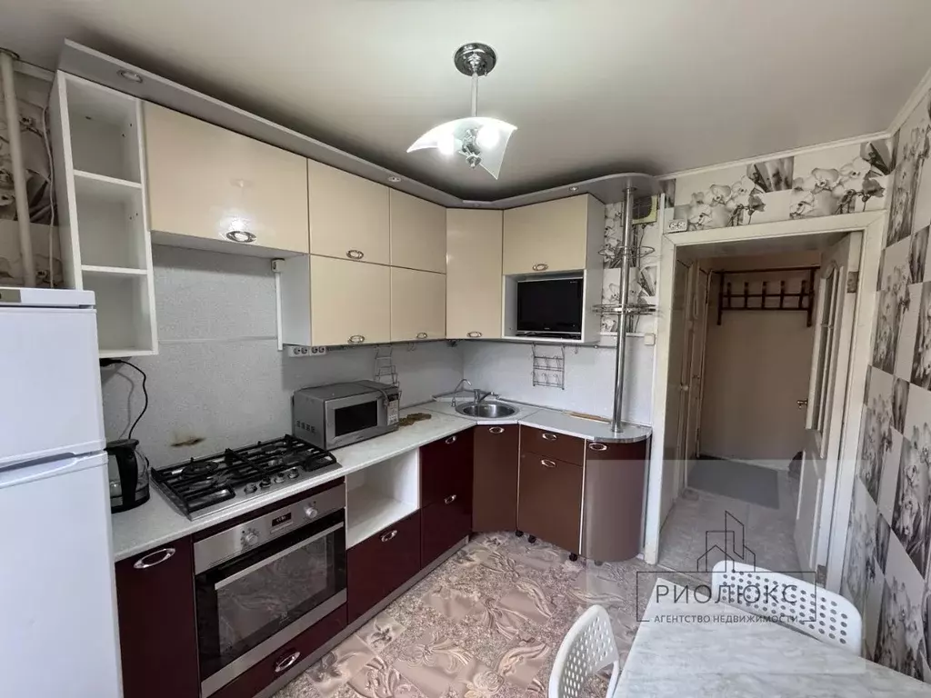 3-к кв. Челябинская область, Челябинск Часовая ул., 7 (68.2 м) - Фото 1