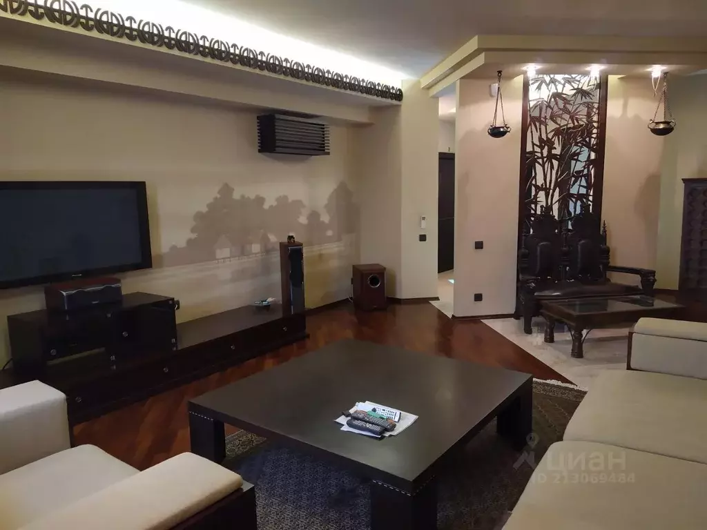 2-к кв. Воронежская область, Воронеж ул. Свободы, 37 (92.0 м) - Фото 1