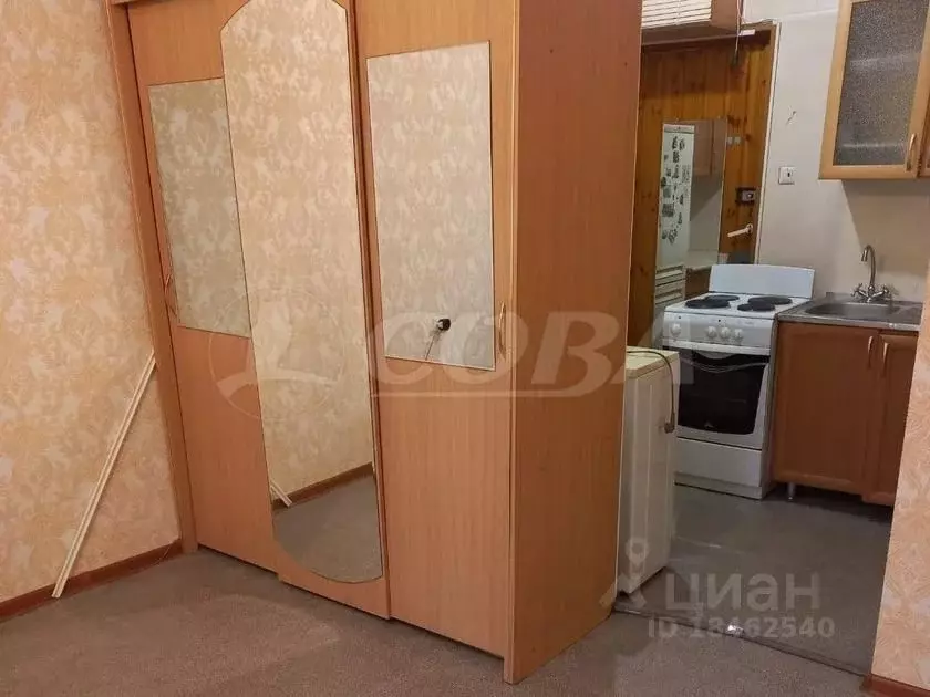 Комната Ханты-Мансийский ао, Сургут проезд Первопроходцев, 2 (20.0 м) - Фото 1