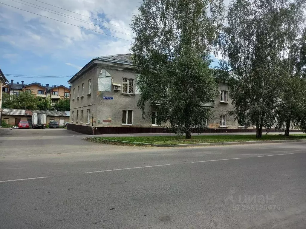 3-к кв. Кемеровская область, Кемерово ул. Рукавишникова, 44 (84.0 м) - Фото 0