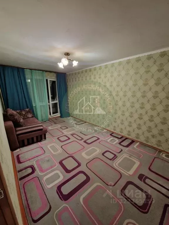 3-к кв. Алтайский край, Барнаул ул. Гущина, 215 (61.1 м) - Фото 1