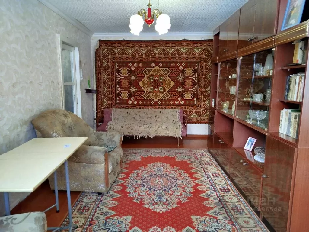 2-к кв. Омская область, Омск ул. Всеволода Иванова, 17 (60.0 м) - Фото 1