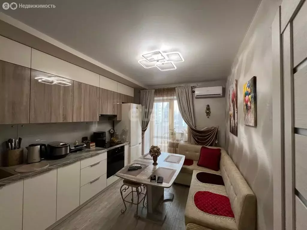 2-комнатная квартира: Сыктывкар, Интернациональная улица, 215 (50.1 м) - Фото 0