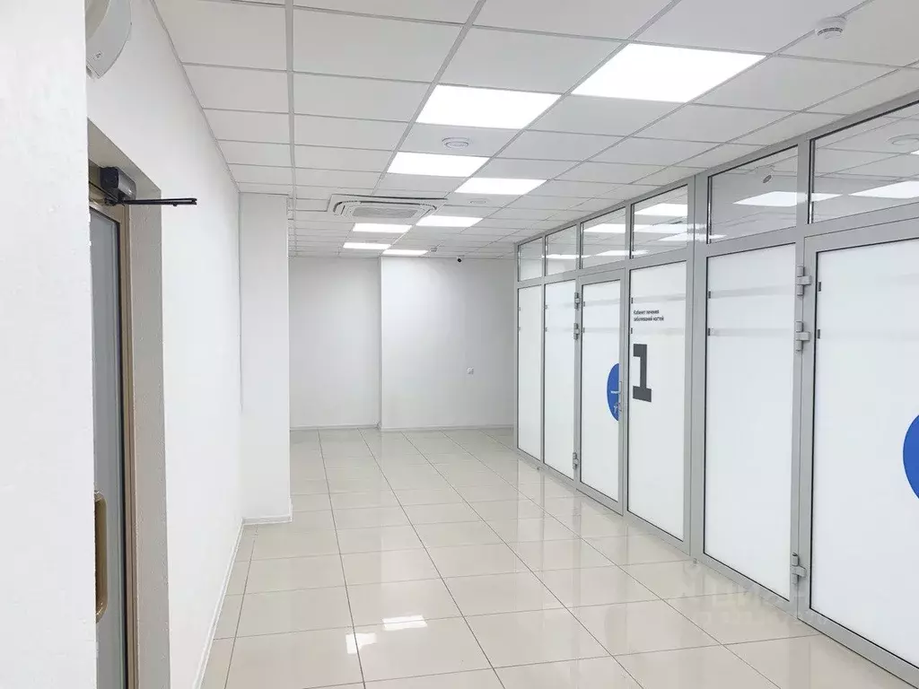 Помещение свободного назначения в Омская область, Омск ул. Гагарина, ... - Фото 0