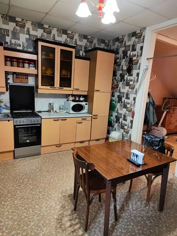 3-к кв. Саратовская область, Саратов ул. Имени Челюскинцев, 67 (64.0 ... - Фото 2