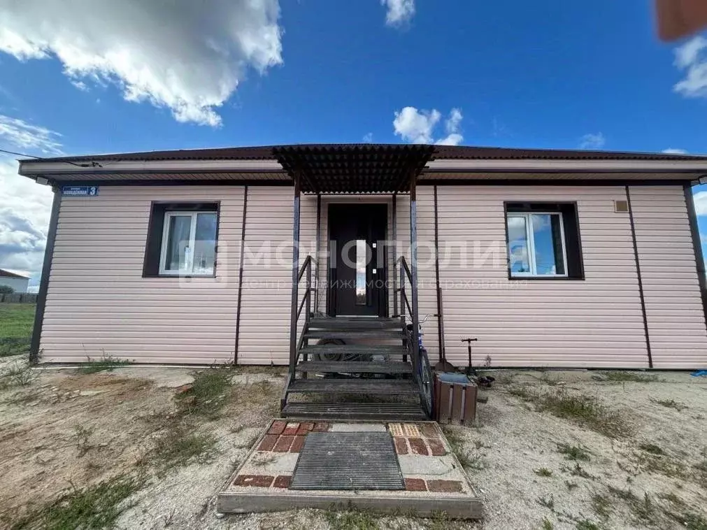 Дом в Амурская область, Белогорский муниципальный округ, с. Васильевка ... - Фото 1