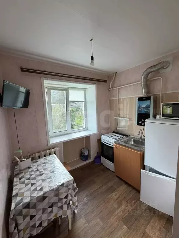 2-к кв. Калужская область, Думиничи пгт ул. Пионерская, 38 (41.8 м) - Фото 1