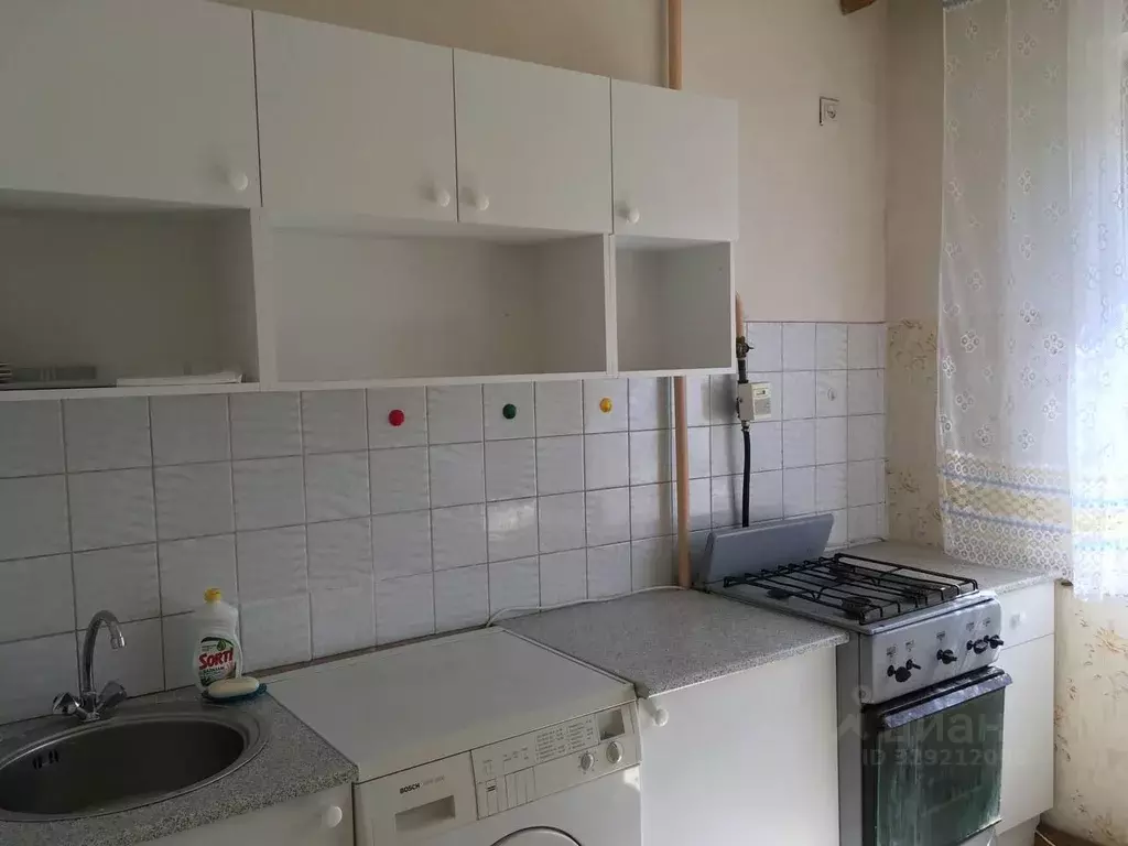 2-к кв. Омская область, Омск ул. Степанца, 8 (54.0 м) - Фото 1