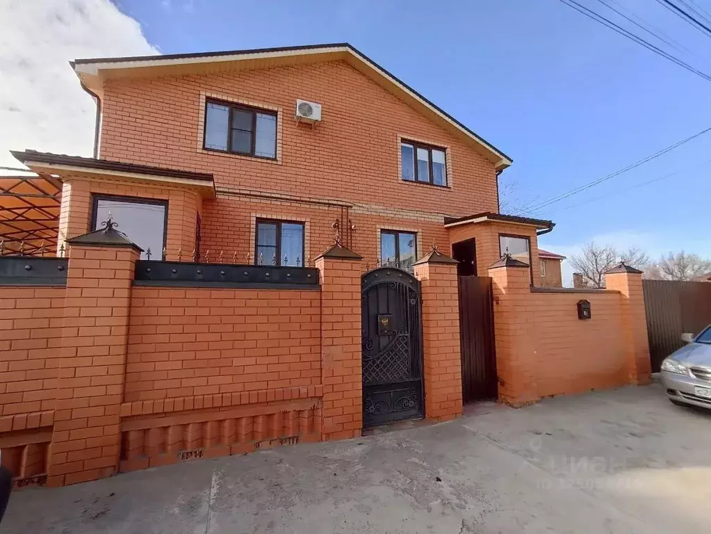 Дом в Ростовская область, Волгодонск Зеленый пер., 18 (189 м) - Фото 1