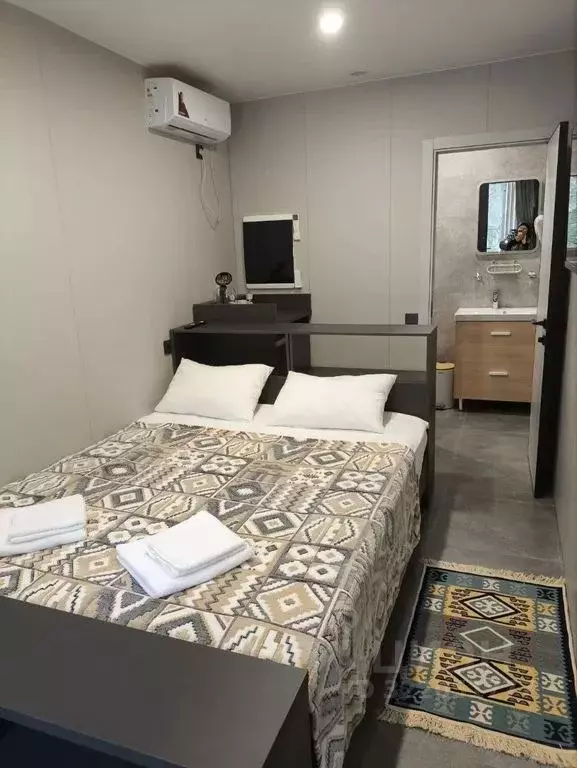 Дом в Карачаево-Черкесия, Зеленчукский район, с. Архыз ул. Ленина, ... - Фото 1