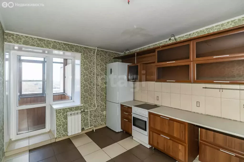 3-комнатная квартира: Челябинск, Российская улица, 266 (81.1 м) - Фото 2
