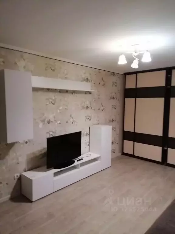 1-к кв. Брянская область, Брянск ул. Комарова, 49 (36.0 м) - Фото 1