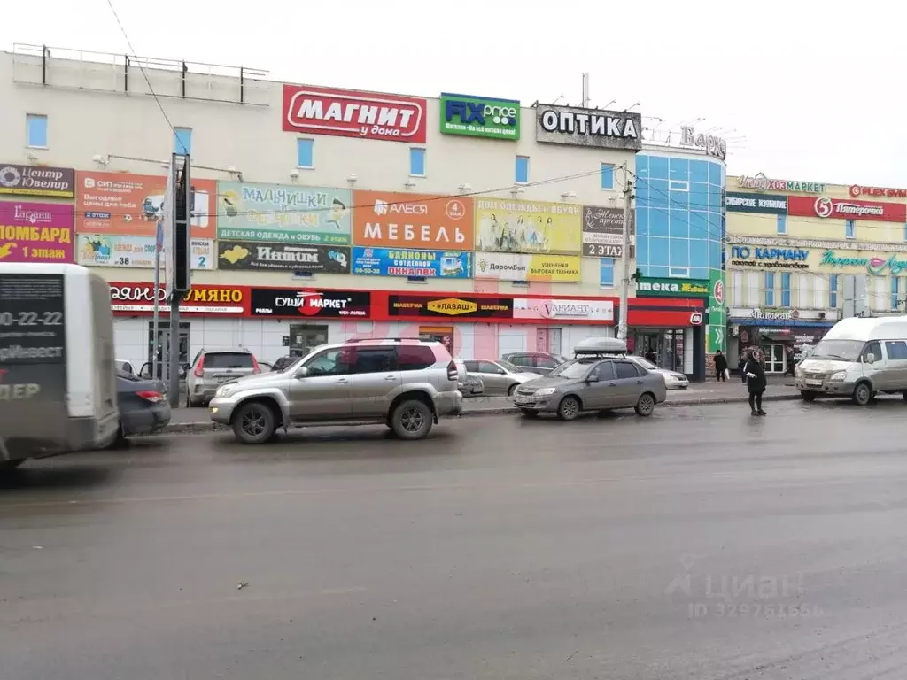 Торговая площадь в Омская область, Омск Заозерный мкр, ул. Бархатовой, ... - Фото 1