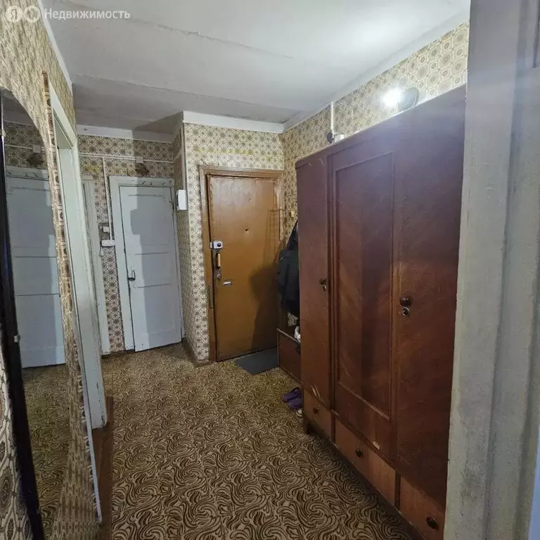 3-комнатная квартира: посёлок городского типа Мирный, улица Степана ... - Фото 1