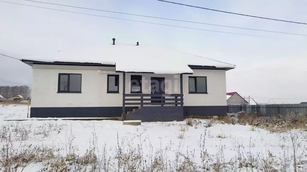 Дом в Башкортостан, Иглинский сельсовет, с. Иглино ул. Степана Разина ... - Фото 1