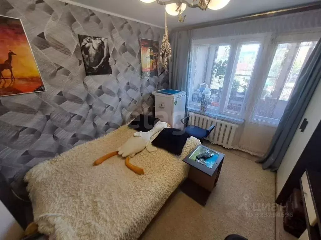 2-к кв. Калужская область, Малоярославец Коммунистическая ул., 2 (45.0 ... - Фото 1